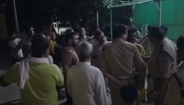 ग्वालियर के जयारोग्य चिकित्सालय में डॉक्टरों और मरीज के परिजनों के बीच हंगामा, दोनों पक्षों पर दर्ज हुई FIR