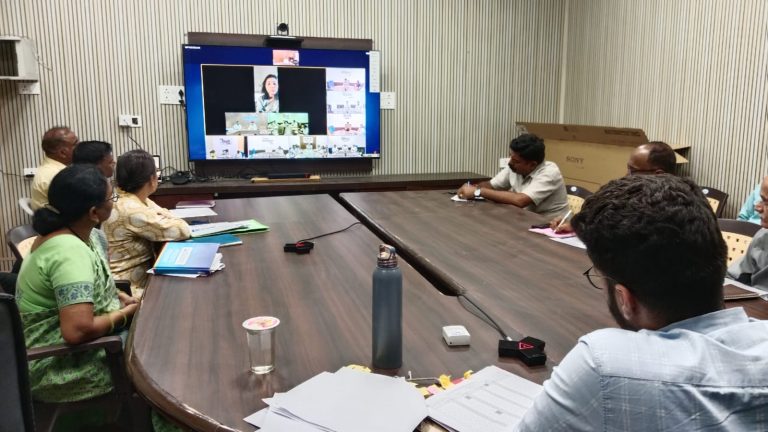 कमिश्नर ने वीडियो कॉन्फेसिंग के माध्यम से ली बैठक, दिए आवश्यक दिशा-निर्देश