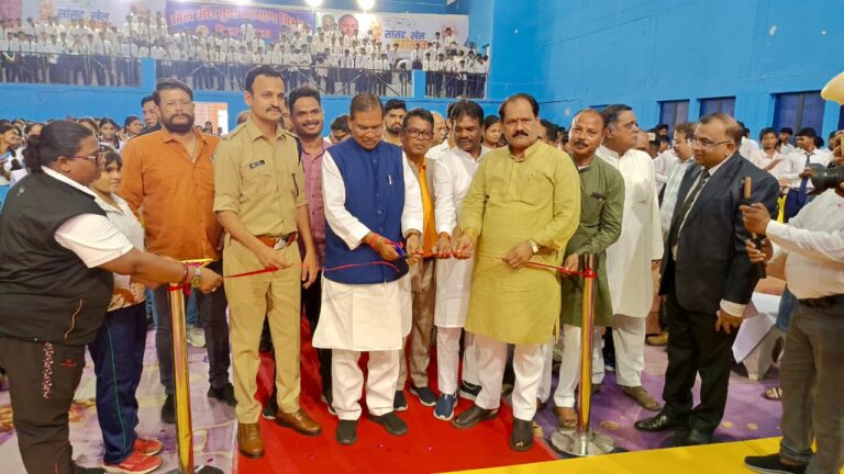 सांसद खेल महोत्सव ने हुआ भव्य शुभारंभ, युवा खिलाडिय़ो में दिखा गजब का उत्साह